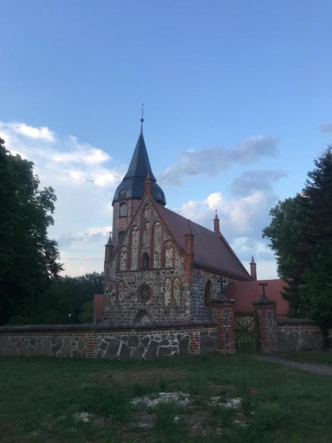 Fischerhaus Galenbeck Bed & Breakfast Dış mekan fotoğraf